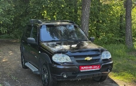 Chevrolet Niva I рестайлинг, 2017 год, 710 000 рублей, 1 фотография