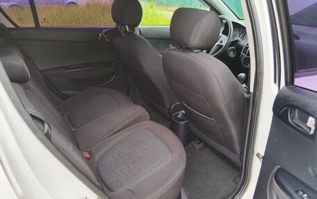 Hyundai i20 IB рестайлинг, 2010 год, 660 000 рублей, 10 фотография