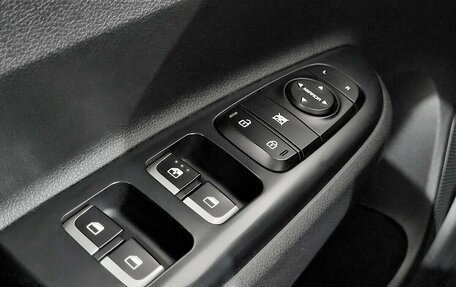 KIA Rio IV, 2018 год, 1 320 000 рублей, 10 фотография