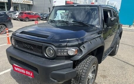 Toyota FJ Cruiser, 2009 год, 2 000 000 рублей, 3 фотография