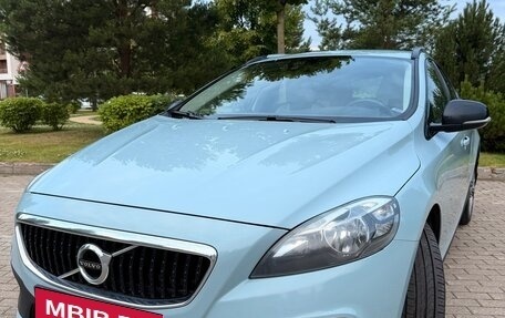 Volvo V40 Cross Country I, 2017 год, 2 150 000 рублей, 4 фотография