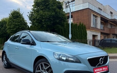 Volvo V40 Cross Country I, 2017 год, 2 150 000 рублей, 21 фотография