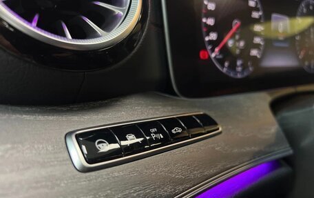 Mercedes-Benz CLS AMG, 2019 год, 6 300 000 рублей, 18 фотография