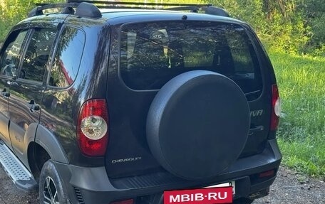 Chevrolet Niva I рестайлинг, 2017 год, 710 000 рублей, 8 фотография