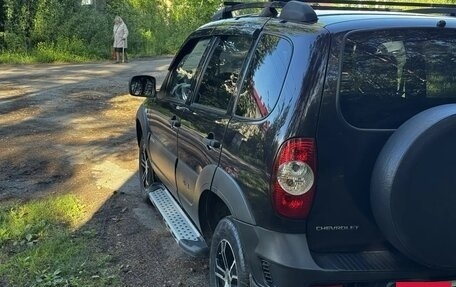 Chevrolet Niva I рестайлинг, 2017 год, 710 000 рублей, 6 фотография