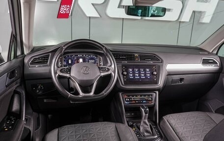 Volkswagen Tiguan II, 2021 год, 2 349 000 рублей, 6 фотография