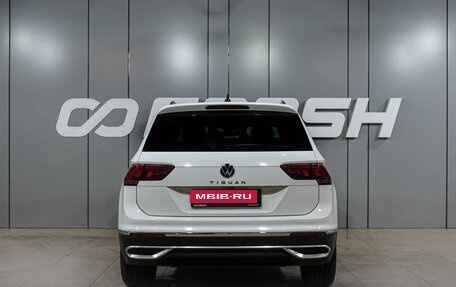 Volkswagen Tiguan II, 2021 год, 2 349 000 рублей, 4 фотография