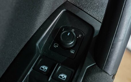 Volkswagen Tiguan II, 2021 год, 2 349 000 рублей, 21 фотография