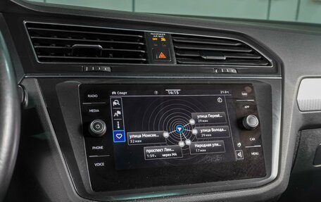 Volkswagen Tiguan II, 2021 год, 2 349 000 рублей, 15 фотография