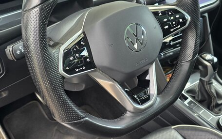 Volkswagen Tiguan II, 2022 год, 4 250 000 рублей, 9 фотография