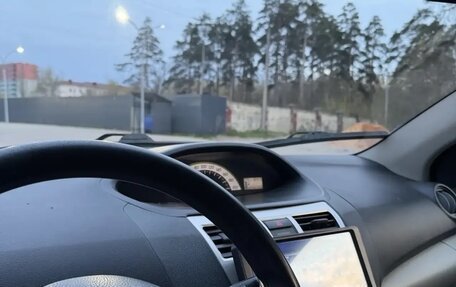 Toyota Yaris III рестайлинг, 2007 год, 655 000 рублей, 16 фотография