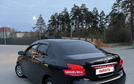 Toyota Yaris III рестайлинг, 2007 год, 655 000 рублей, 10 фотография
