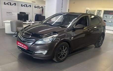 Hyundai Solaris II рестайлинг, 2015 год, 799 000 рублей, 1 фотография