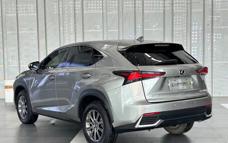 Lexus NX I, 2021 год, 2 700 000 рублей, 6 фотография