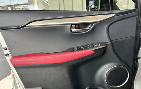 Lexus NX I, 2021 год, 2 700 000 рублей, 20 фотография