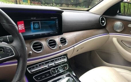 Mercedes-Benz E-Класс, 2017 год, 4 140 000 рублей, 5 фотография
