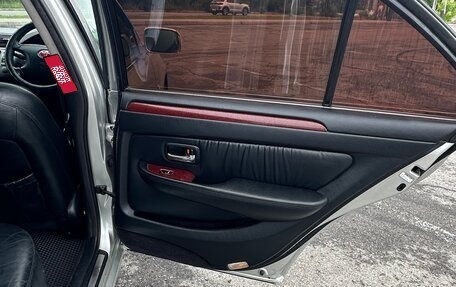 Toyota Brevis, 2003 год, 675 000 рублей, 16 фотография