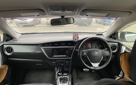 Toyota Auris II, 2013 год, 1 170 000 рублей, 2 фотография