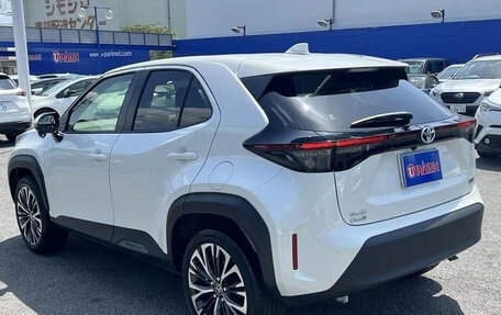 Toyota Yaris Cross, 2022 год, 1 450 666 рублей, 6 фотография
