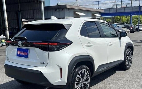 Toyota Yaris Cross, 2022 год, 1 450 666 рублей, 8 фотография