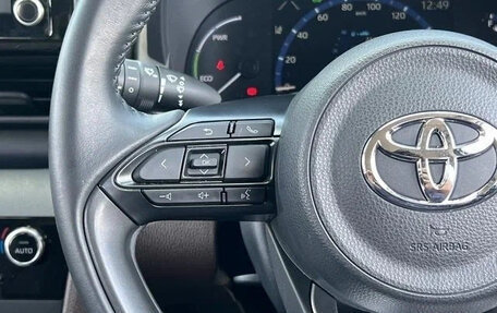 Toyota Yaris Cross, 2022 год, 1 450 666 рублей, 12 фотография