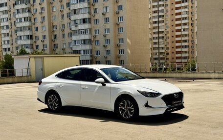 Hyundai Sonata VIII, 2021 год, 1 630 000 рублей, 1 фотография