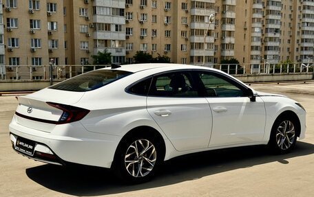 Hyundai Sonata VIII, 2021 год, 1 630 000 рублей, 3 фотография