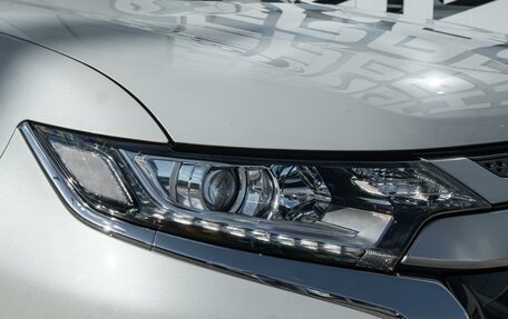 Mitsubishi Outlander III рестайлинг 3, 2020 год, 2 239 000 рублей, 7 фотография
