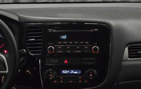 Mitsubishi Outlander III рестайлинг 3, 2013 год, 1 149 000 рублей, 13 фотография