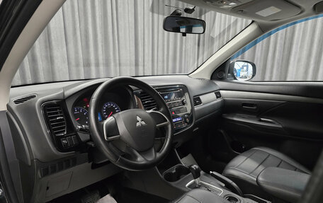 Mitsubishi Outlander III рестайлинг 3, 2013 год, 1 149 000 рублей, 15 фотография