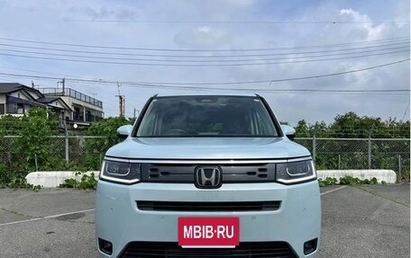 Honda Stepwgn, 2022 год, 2 020 300 рублей, 2 фотография
