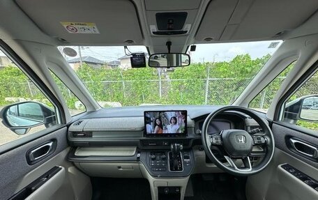Honda Stepwgn, 2022 год, 2 020 300 рублей, 10 фотография