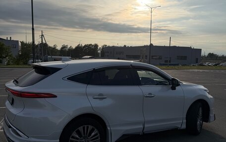 Toyota Harrier, 2023 год, 5 050 000 рублей, 3 фотография