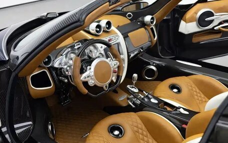 Pagani Huayra, 2025 год, 940 000 000 рублей, 14 фотография