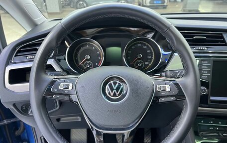 Volkswagen Touran III, 2021 год, 2 607 447 рублей, 7 фотография