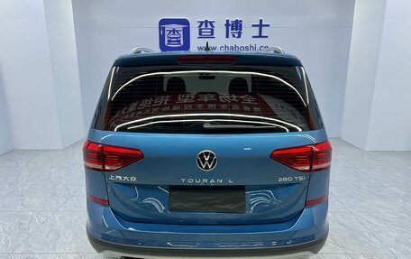 Volkswagen Touran III, 2021 год, 2 607 447 рублей, 16 фотография
