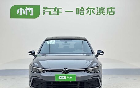Volkswagen Golf VIII, 2023 год, 2 442 807 рублей, 2 фотография