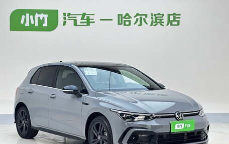 Volkswagen Golf VIII, 2023 год, 2 442 807 рублей, 3 фотография