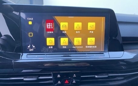 Volkswagen Golf VIII, 2023 год, 2 442 807 рублей, 13 фотография