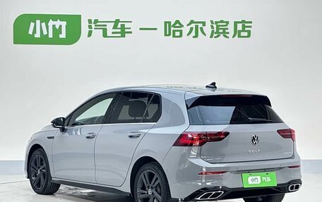 Volkswagen Golf VIII, 2023 год, 2 442 807 рублей, 19 фотография