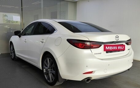 Mazda 6, 2018 год, 2 090 000 рублей, 8 фотография