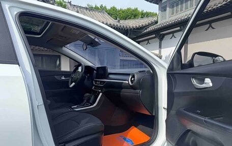 KIA K3, 2022 год, 1 650 678 рублей, 10 фотография