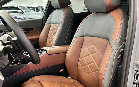 BMW 5 серия, 2025 год, 9 300 000 рублей, 13 фотография