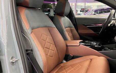 BMW 5 серия, 2025 год, 9 300 000 рублей, 16 фотография