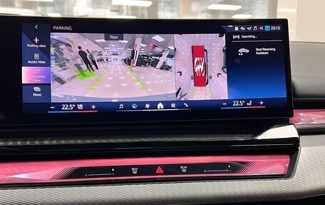 BMW 5 серия, 2025 год, 9 300 000 рублей, 25 фотография