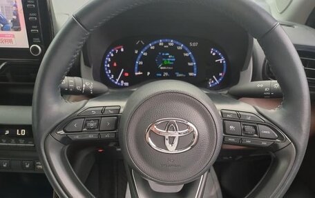 Toyota Yaris Cross, 2022 год, 1 400 325 рублей, 11 фотография