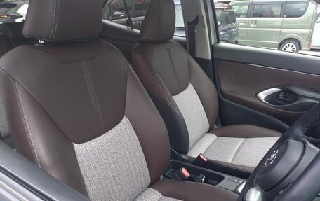 Toyota Yaris Cross, 2022 год, 1 400 325 рублей, 13 фотография