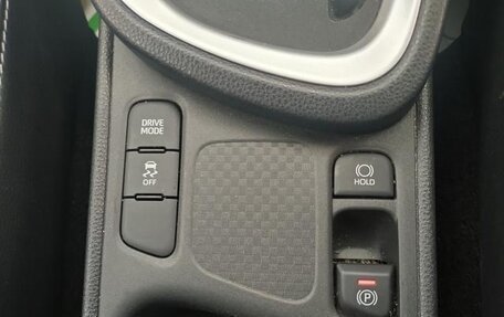 Toyota Yaris Cross, 2022 год, 1 400 325 рублей, 18 фотография