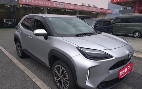 Toyota Yaris Cross, 2022 год, 1 400 325 рублей, 3 фотография