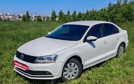 Volkswagen Jetta VI, 2015 год, 1 050 000 рублей, 4 фотография